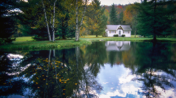 Cottage On The Pond
